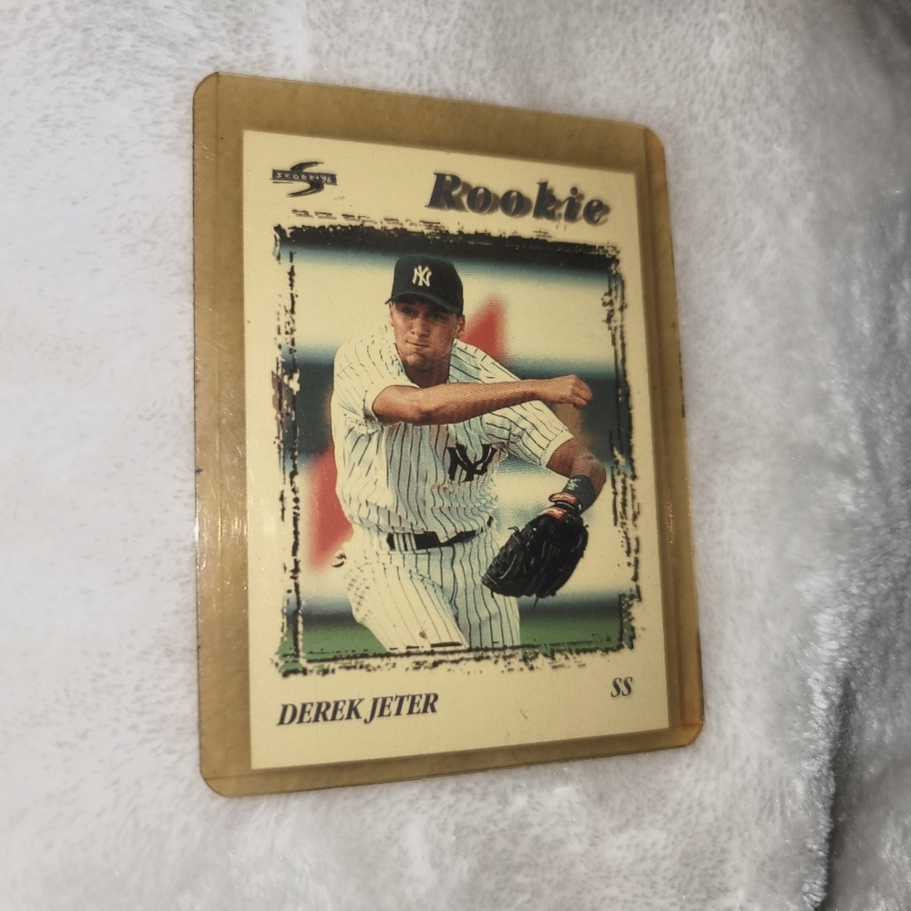 Derek Jeter Rookie card #240